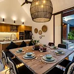 Villa St Lau By Balisuperhost